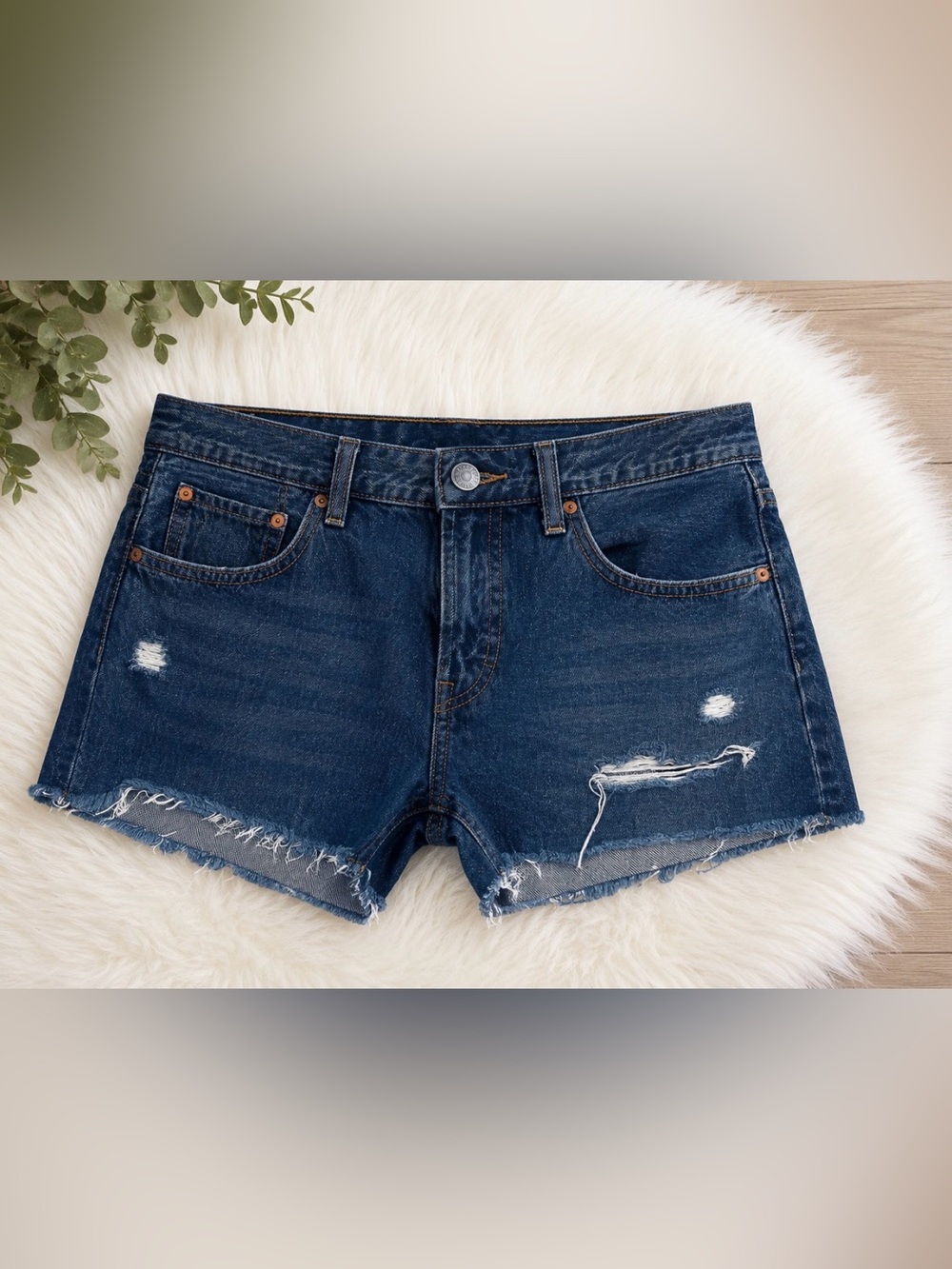 Levi’s 501 Distressed Denim Cutoff Shorts Raw Hem